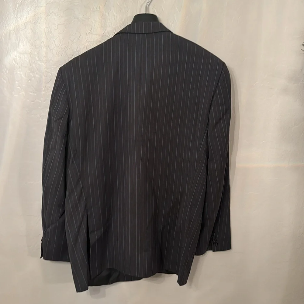 Corneliani 100% Virgin Wool extra fine Pin Striped Blazer Made in Italy see pics